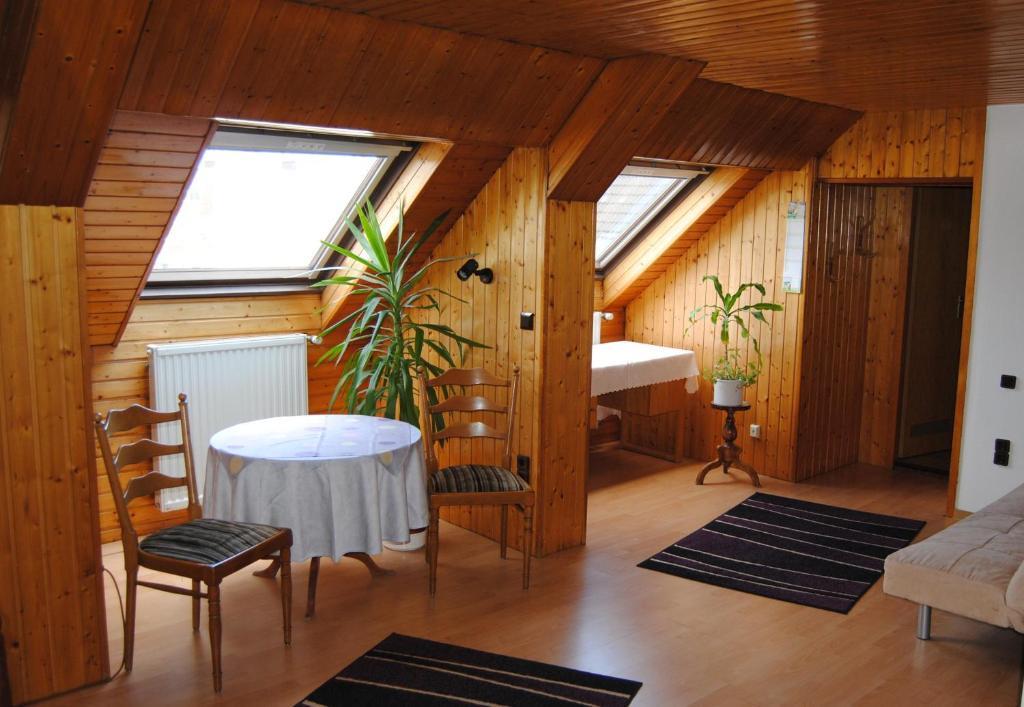 Alt Weeze Hotell Rum bild